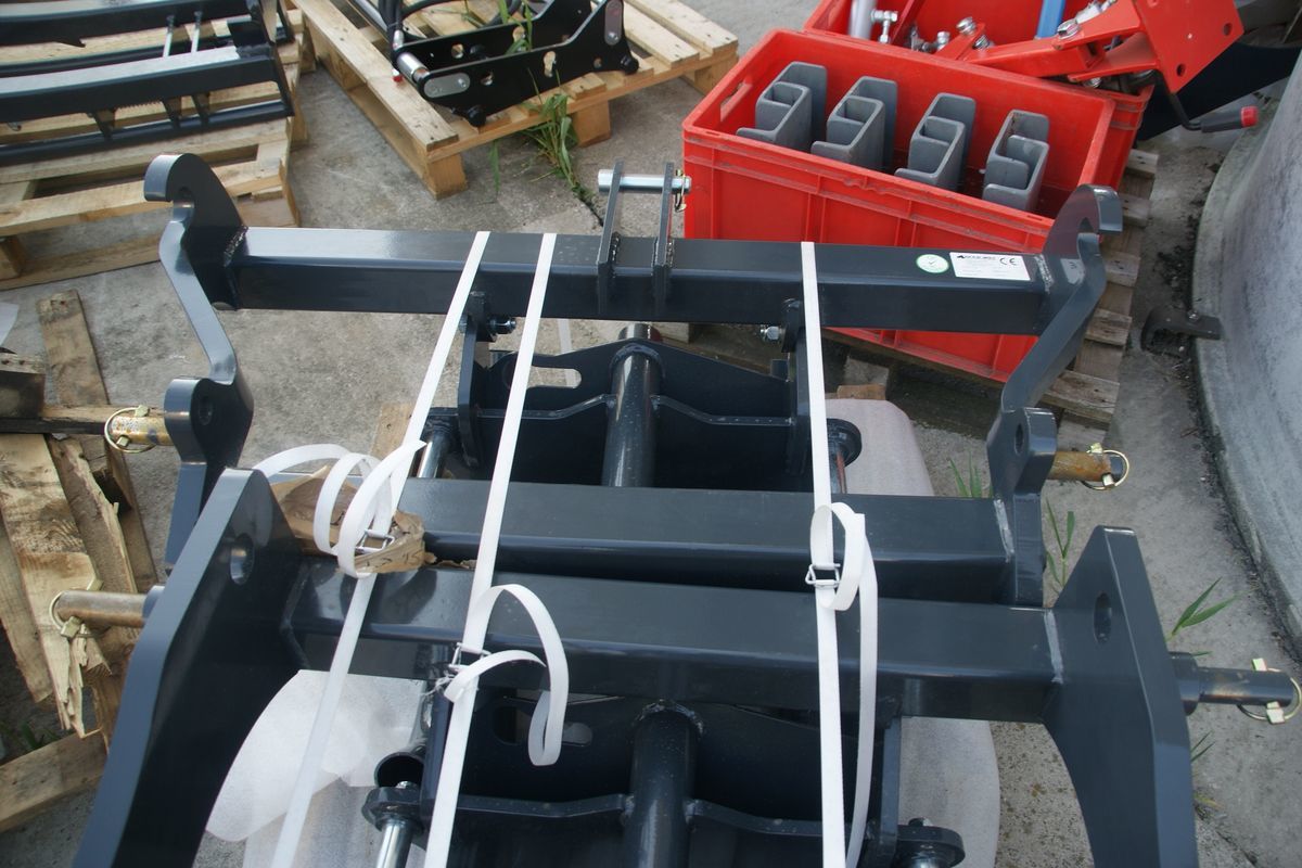 New Clamp for Agricultural machinery SAT-Profiballenzange-Neue Konstruktion: picture 16
