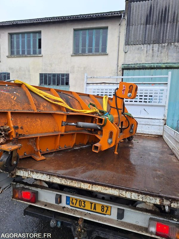 Snow plough Lame de déneigement