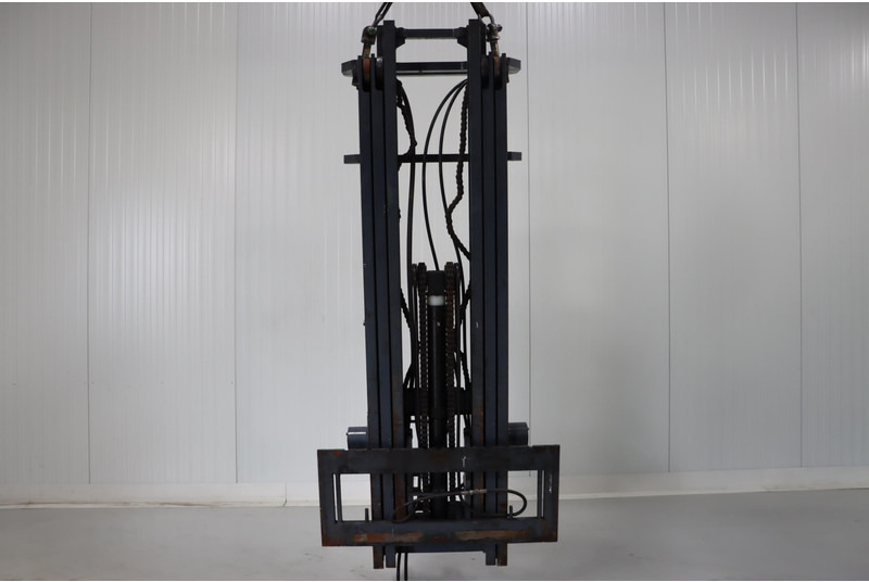 Attachment *Unicarriers triplex mast