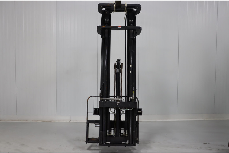 Attachment *Unicarriers triplex mast