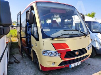 Suburban bus Iveco 65C18: picture 1