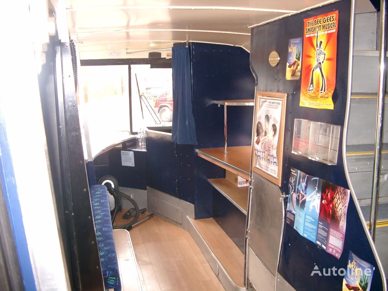 Double-decker bus MCW METROBUS British Double Decker Bus Marketing Exhibition AVAILAB: picture 4