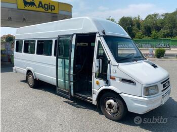 Minibus, Passenger van Minibus/ Daily 20 posti anno 2001 euro 4.950: picture 1