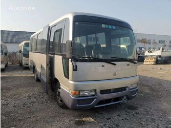 Minibus NISSAN