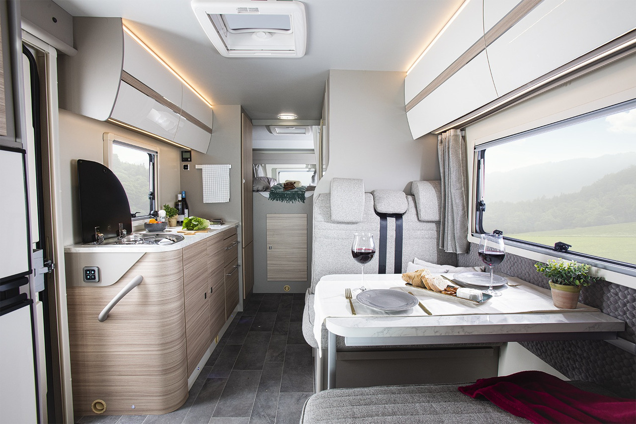 Alcove motorhome AHORN Canada AD | Verfügbar ab 09/25