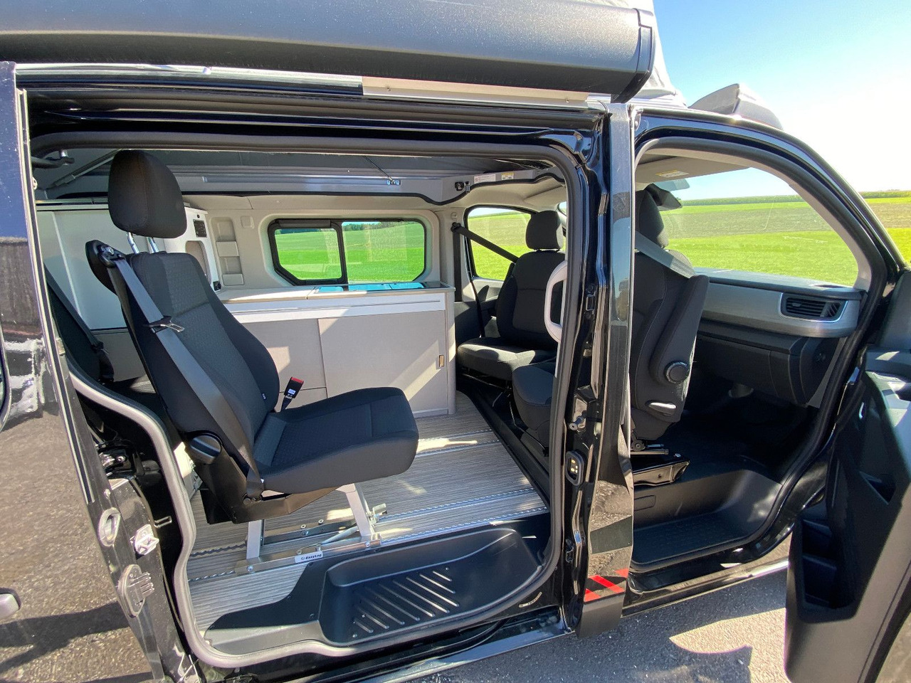 Camper van Bürstner Playa Limited C 500,  5 Sitze