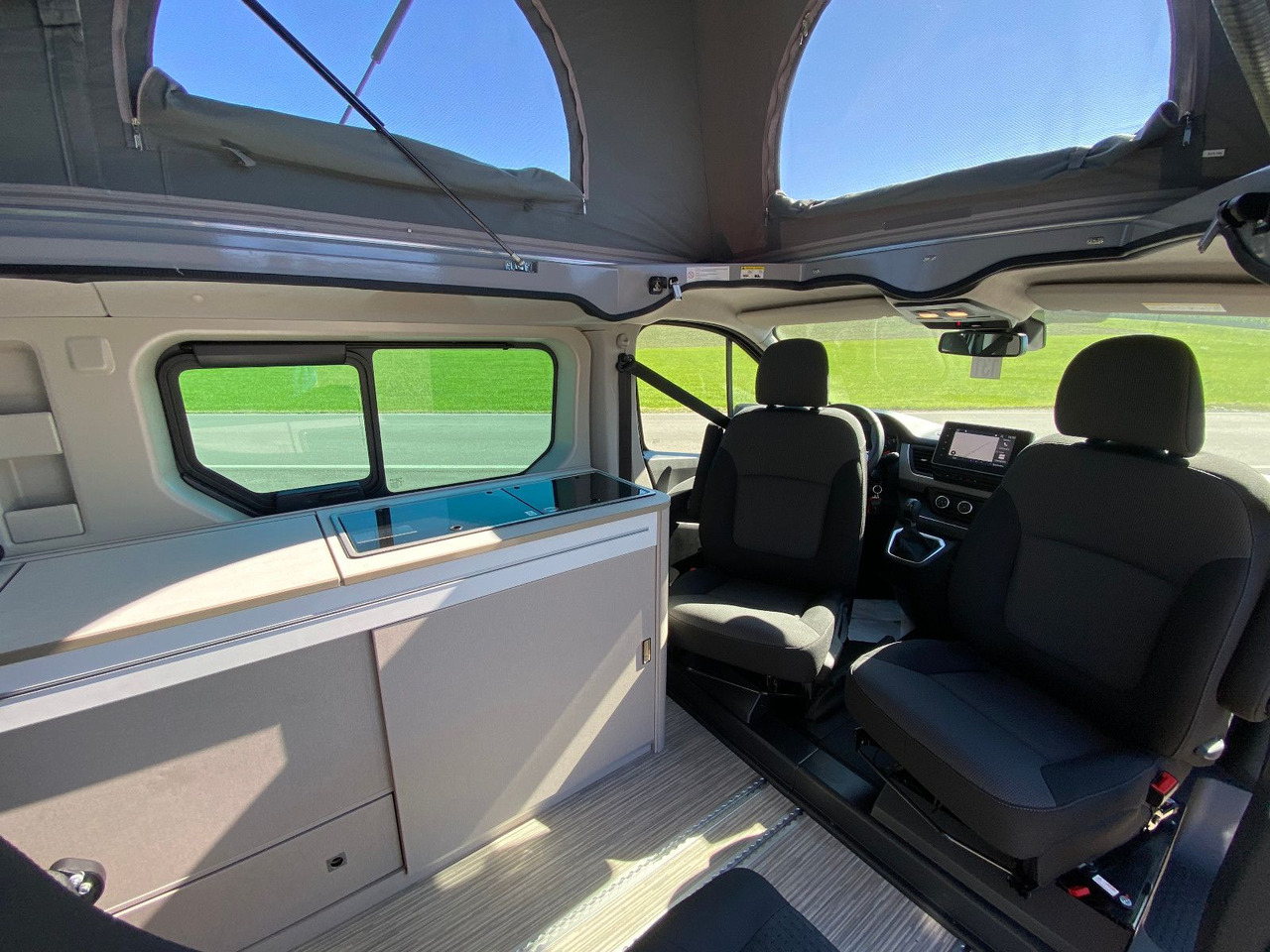 Camper van Bürstner Playa Limited C 500,  5 Sitze