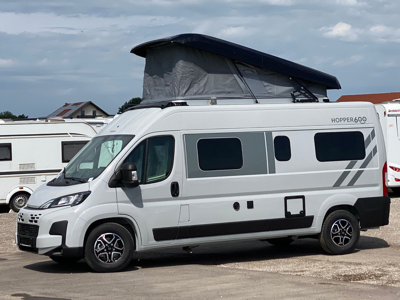 Camper van Carado CV 600 Aufstelldach, Automatik, white Label