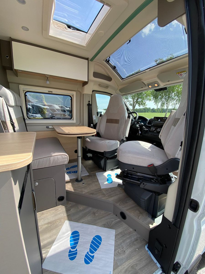 Camper van Carado CV 600 Dieselstandheizung, Skyroof, white Label