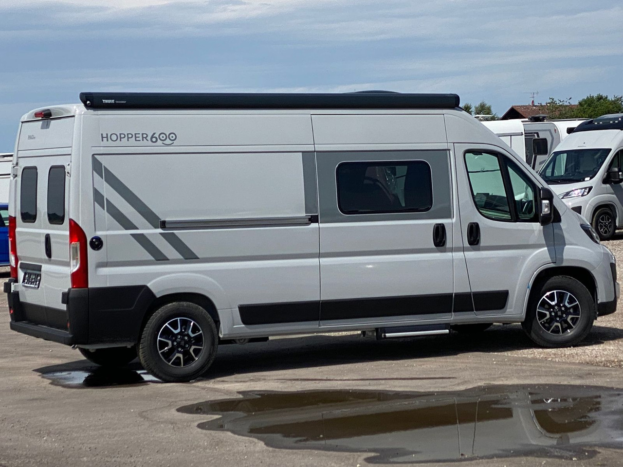 Camper van Carado CV 600 Dieselstandheizung, Skyroof, white Label