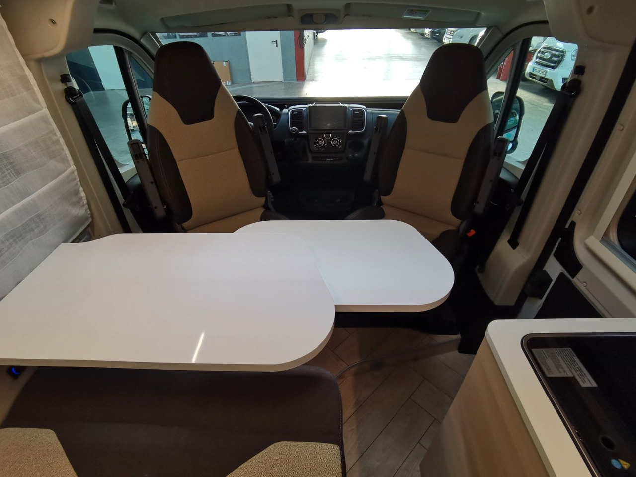 Camper van Chausson V697 FIRST LINE / - 2025- / 140PS / EINZELBETTEN