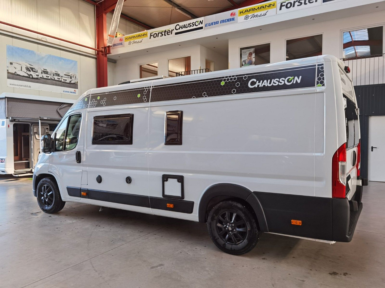 Camper van Chausson V697 FIRST LINE / - 2025- / 140PS / EINZELBETTEN