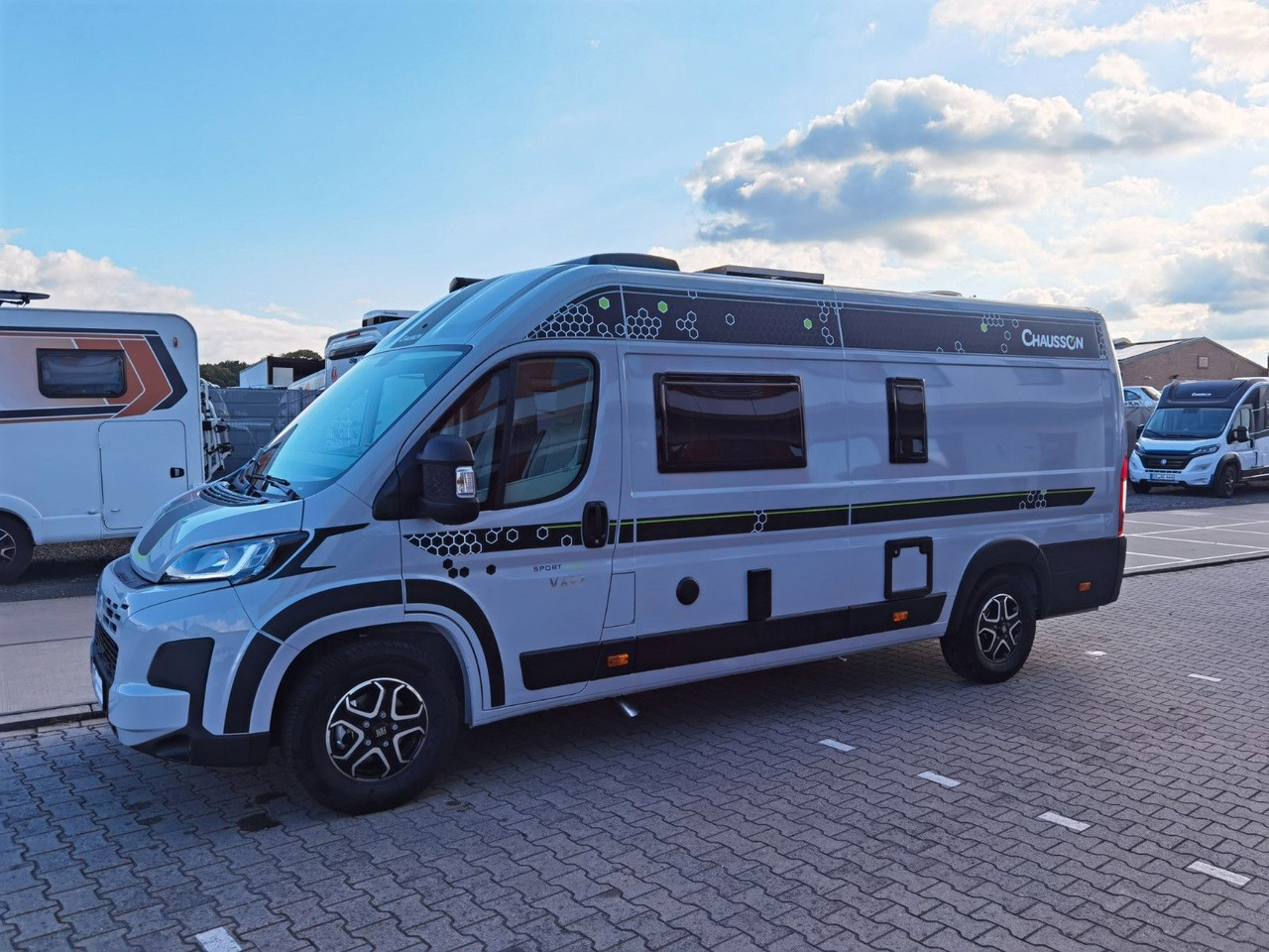 Camper van Chausson V697 SPORT LINE / 8G - AUTOMATIK / EINZELBETTEN