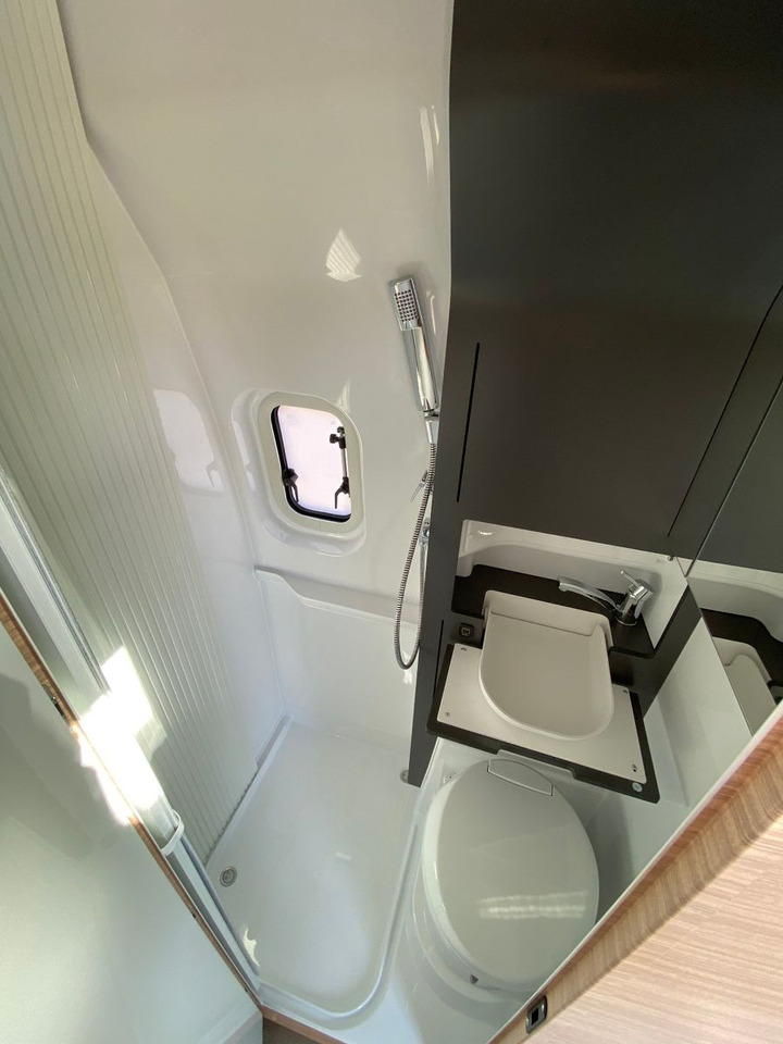 Camper van Hobby Maxia Van 680 DT