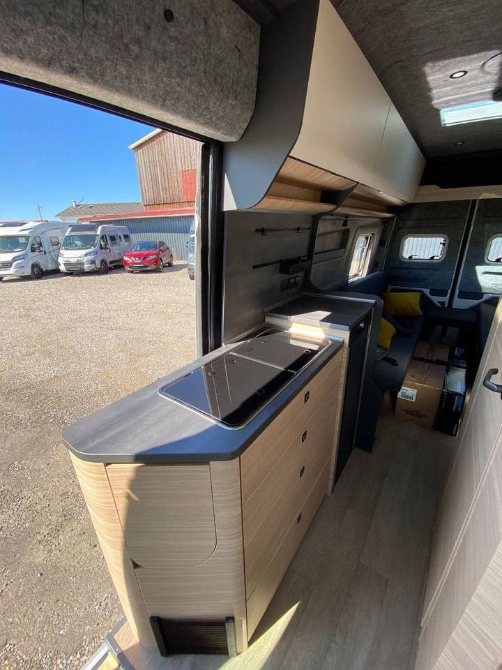 Camper van Hobby Maxia Van 680 DT, mit Markise