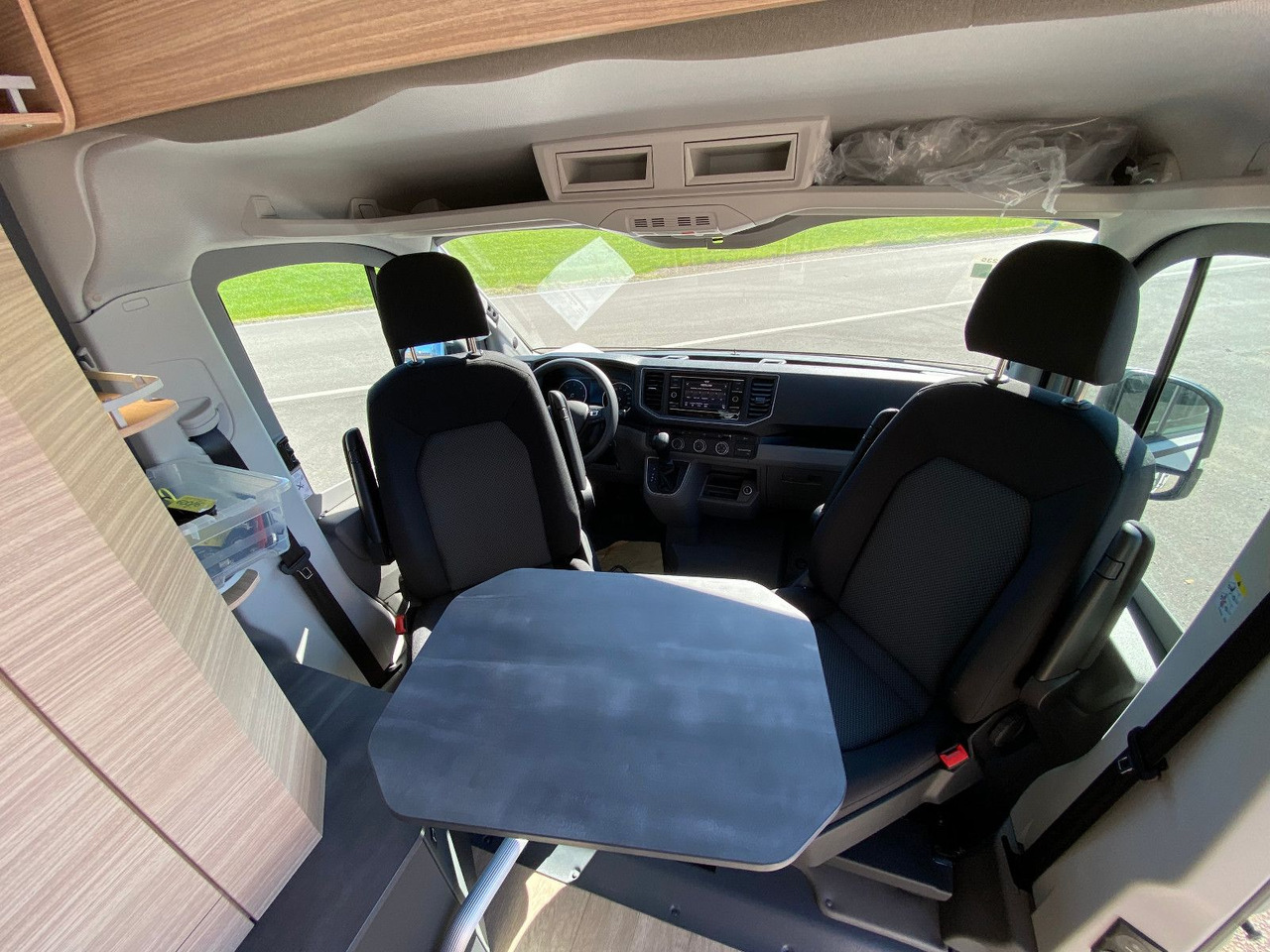 Camper van Hobby Maxia Van 680 DT, mit Markise