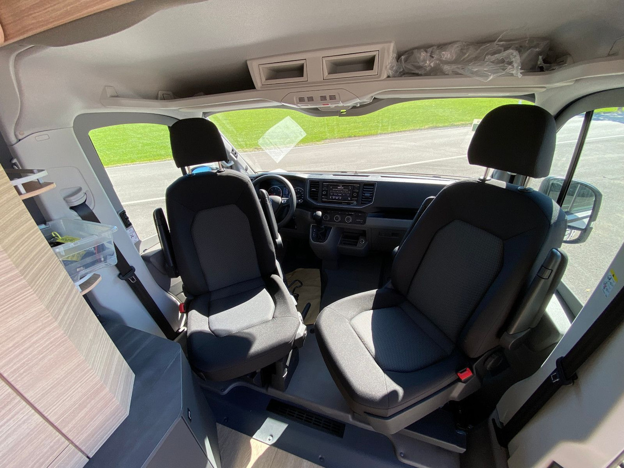 Camper van Hobby Maxia Van 680 DT, mit Markise