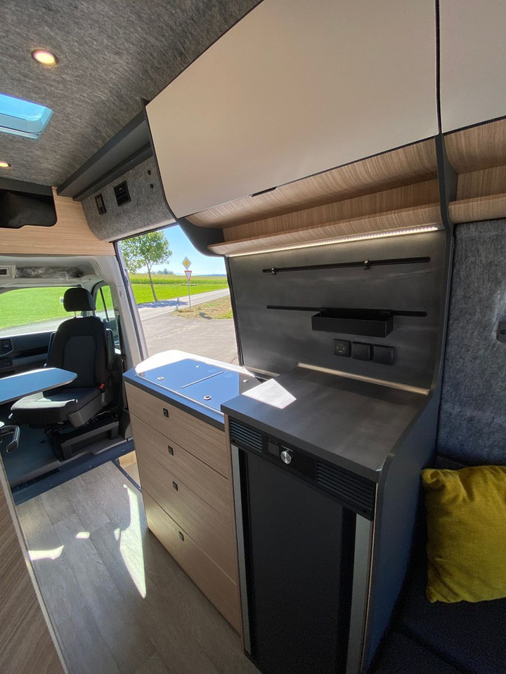 Camper van Hobby Maxia Van 680 DT, mit Markise
