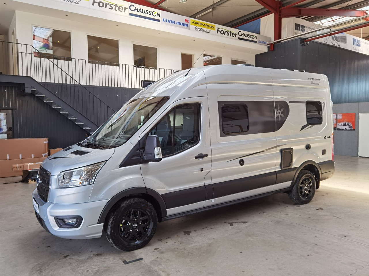 Camper van Karmann DEXTER 560 / 170PS - 4x4 / SOLAR & MARKISE & ALU