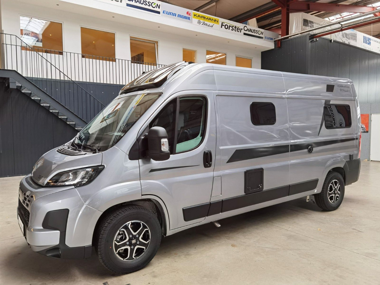 Camper van Karmann DEXTER 600 /- 2026-/ EINZELBETTEN & BAR VERSION