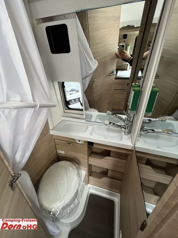 Camper van Knaus BoxLife Pro 630 FREEWAY 60 Years Abstandstempoma