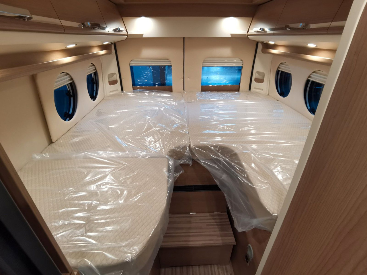 Camper van Malibu VAN COMFORT 640 LE / INFO.- PAKET / EINZELBETTEN