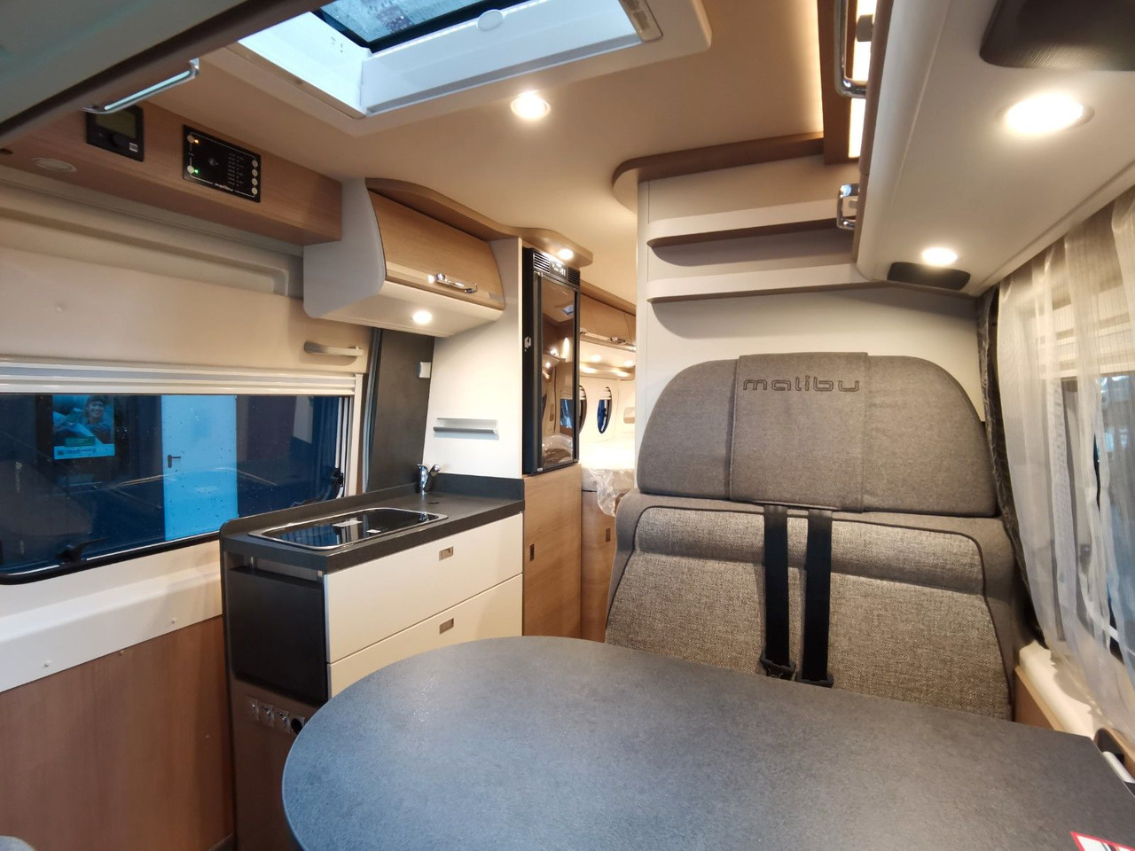 Camper van Malibu VAN COMFORT 640 LE / INFO.- PAKET / EINZELBETTEN