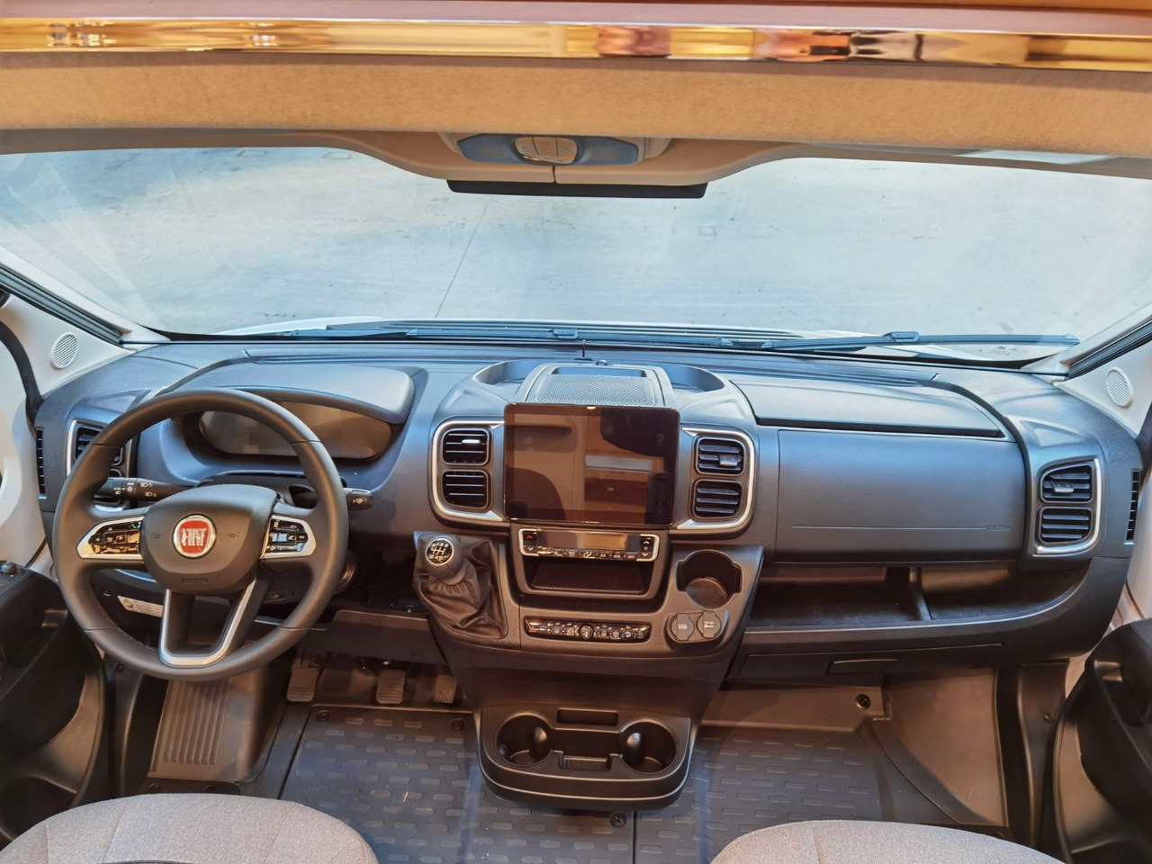Camper van Malibu VAN COMFORT GT - 640 LE / KLIMAAUTOMATIK / NAVI