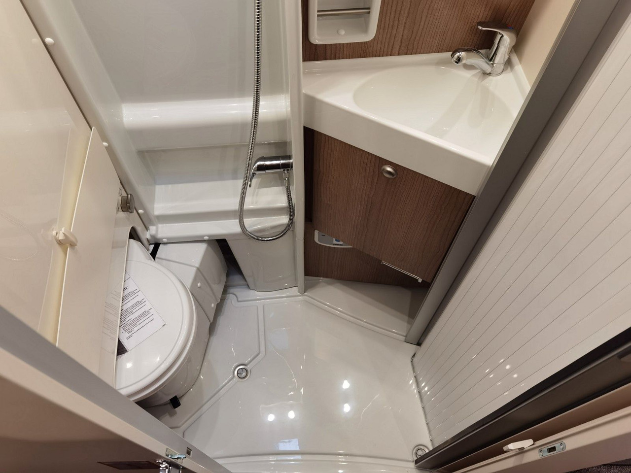 Camper van Malibu VAN COMFORT GT - 640 LE / KLIMAAUTOMATIK / NAVI