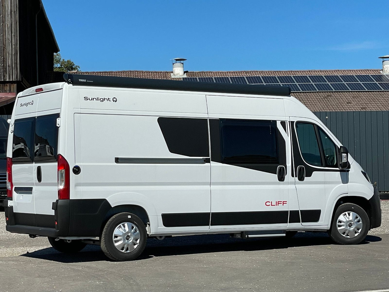 Camper van Sunlight Camper Van Cliff 600 Entry