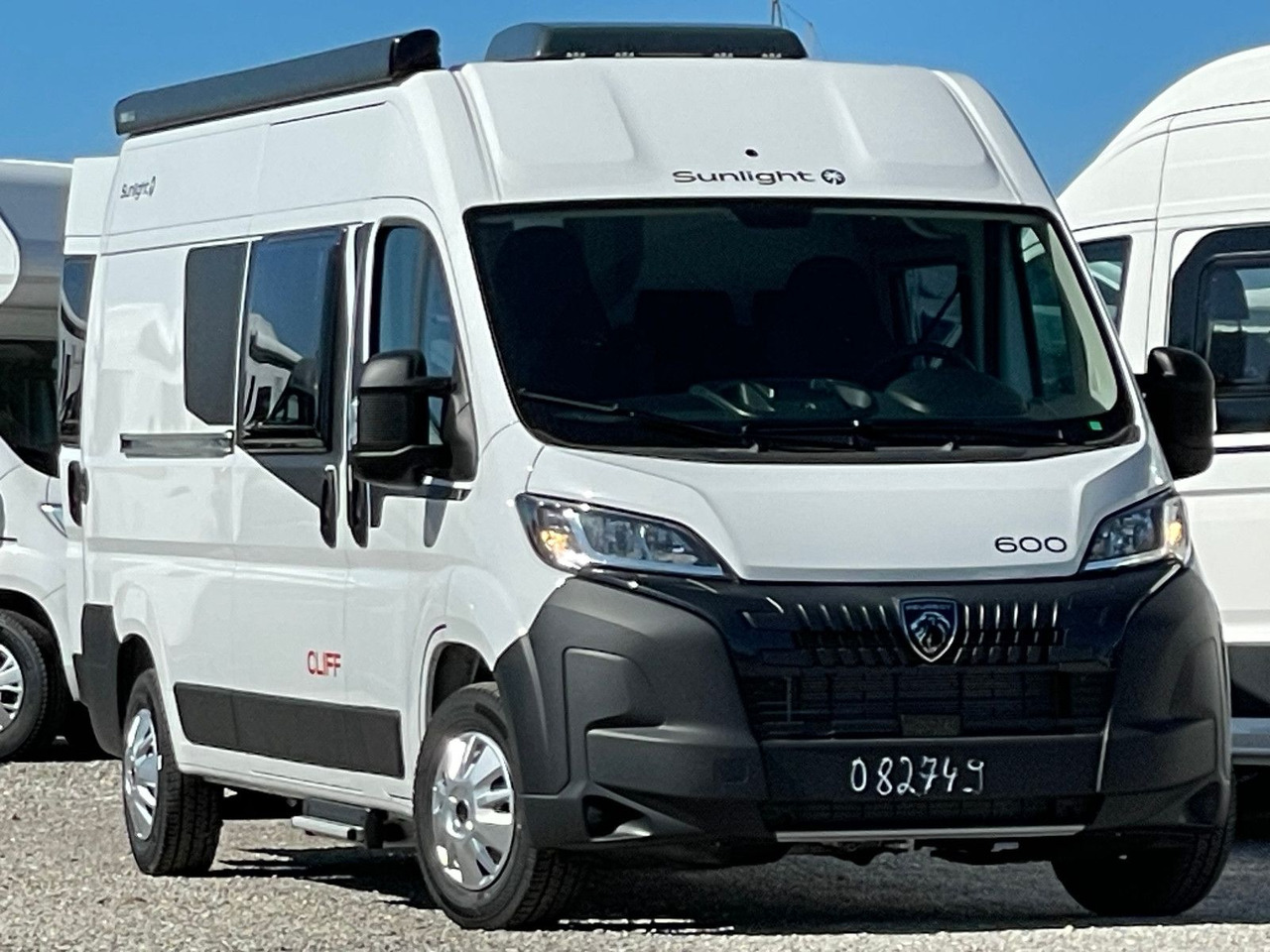 Camper van Sunlight Camper Van Cliff 600 Entry