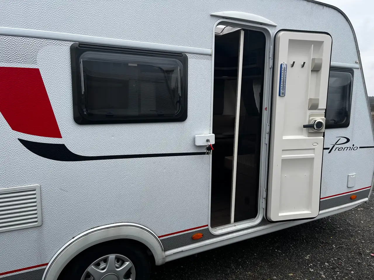 Caravan Bürstner Premio 530 TL Mover Dachklimaanlage Einzelbetten