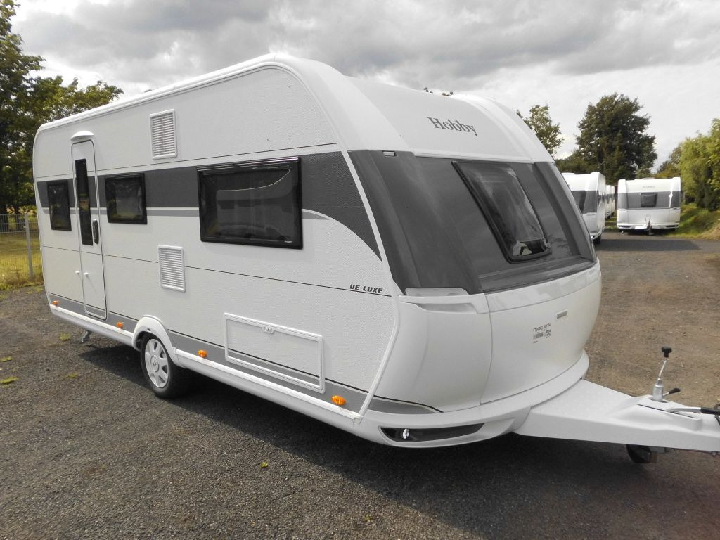 Caravan Hobby De Luxe 495 UL 2026 AUTARK 1800kg. Ambiente++
