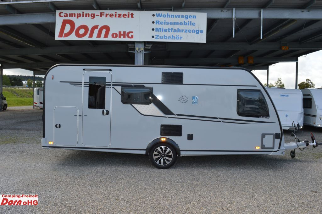 Caravan Knaus Südwind 540 FDK 60 Years Ausstellfenster Bug