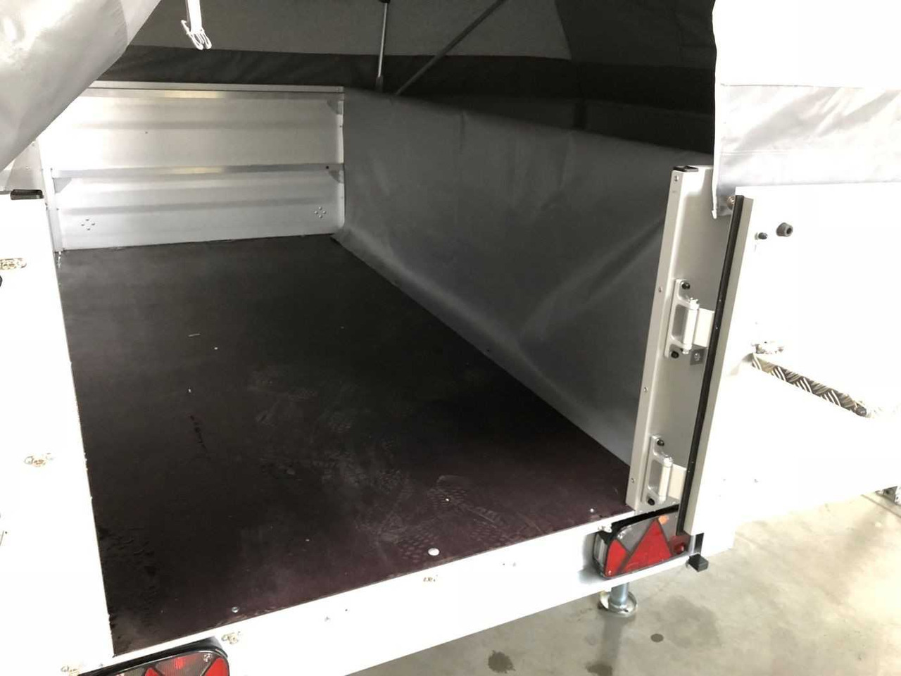Caravan TPV KT-EB3 Street Camper Campinganhänger