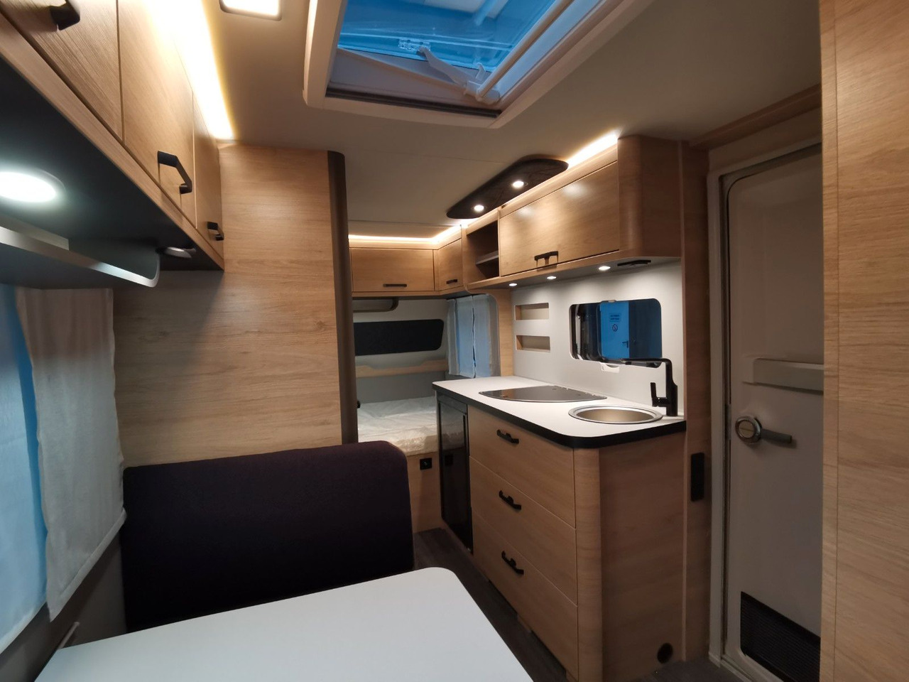 Caravan Weinsberg CARAONE 420 QD / - 2026 -/ ADVANCE & SMART PAKET