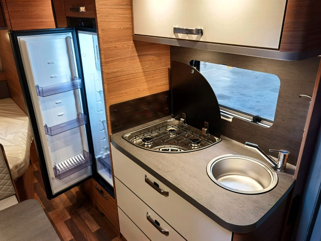Caravan Weinsberg CARAONE 500 FDK - EDITION HOT / - 2025- / 1500kg