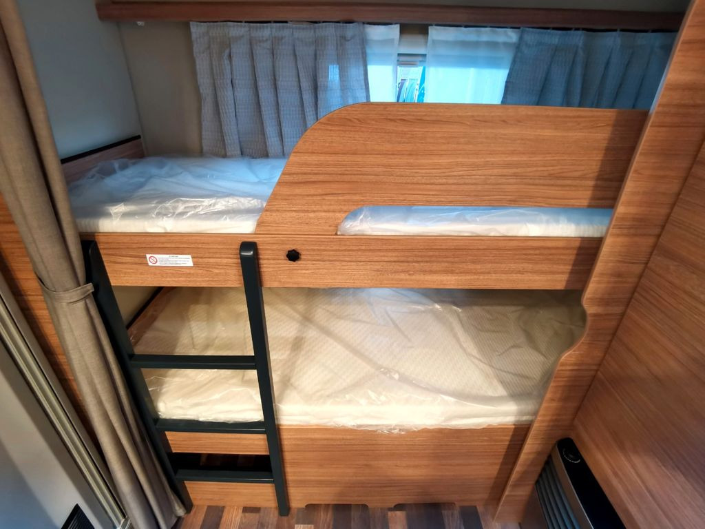 Caravan Weinsberg CARAONE 500 FDK - EDITION HOT / - 2025- / 1500kg
