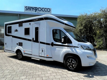 Semi-integrated motorhome LAIKA Ecovip