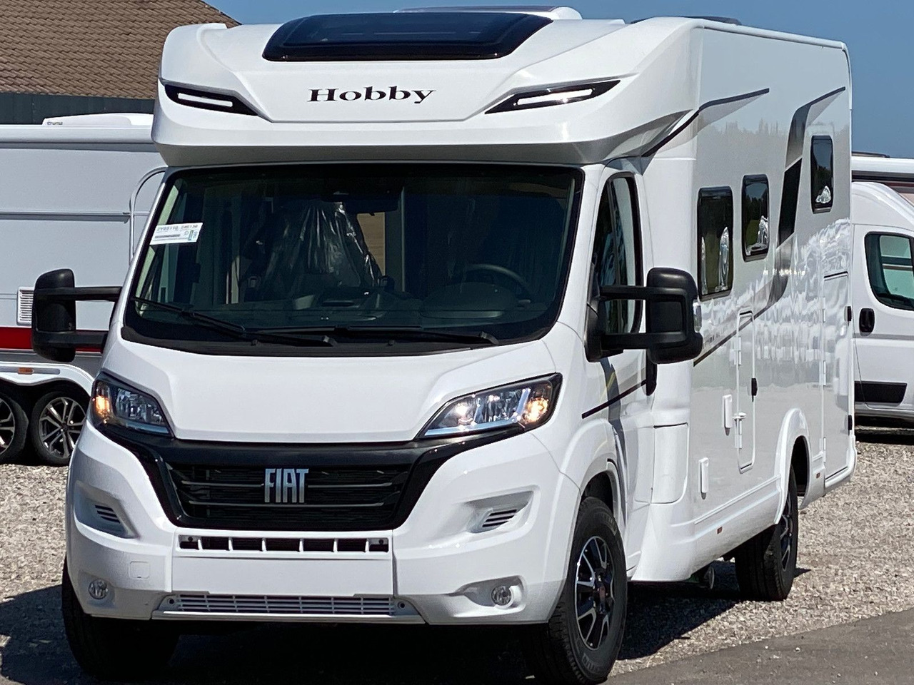 Semi-integrated motorhome Hobby Optima De Luxe T70 GE