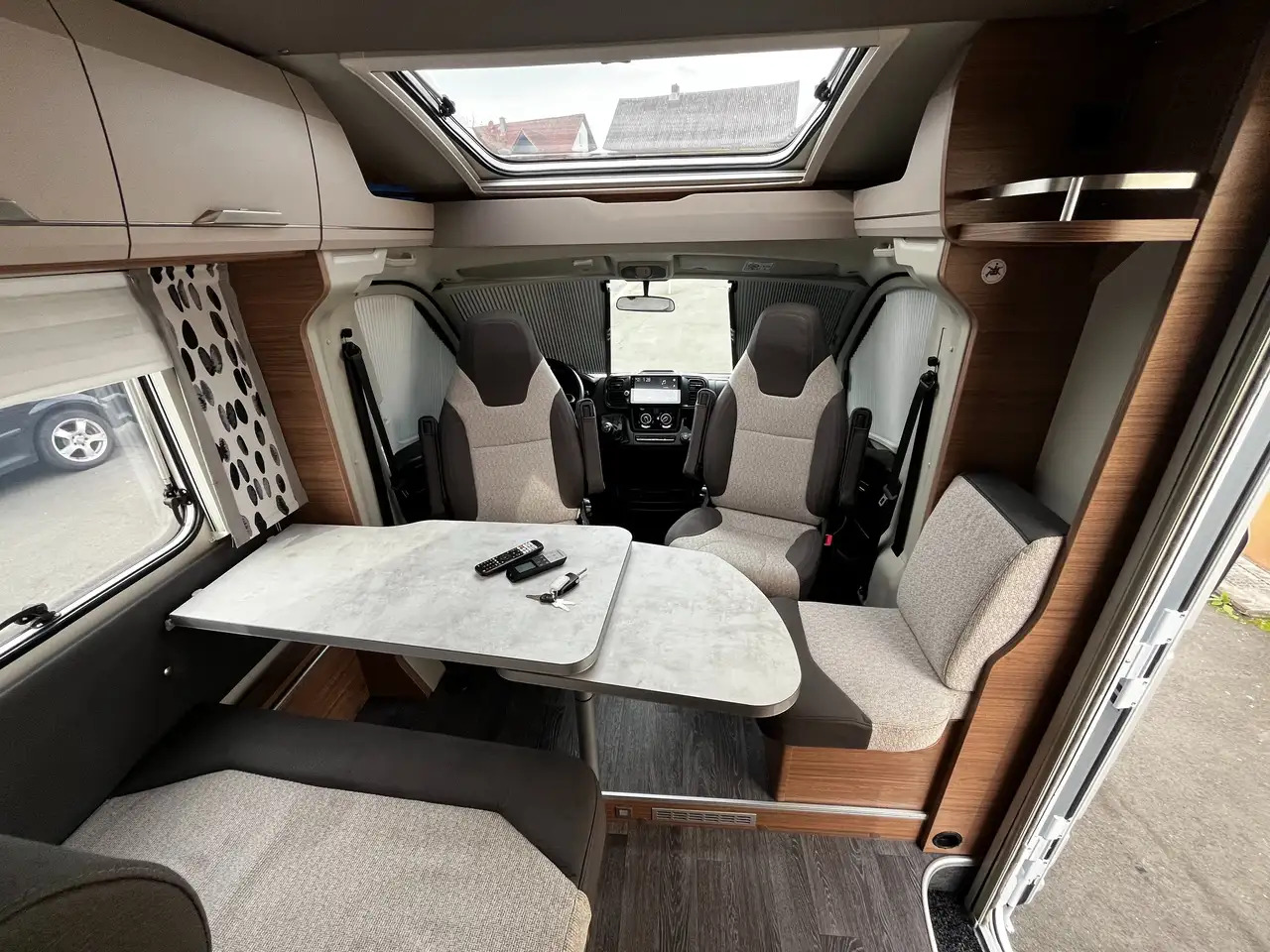 Semi-integrated motorhome Knaus VAN TI 650 MEG VANSATION