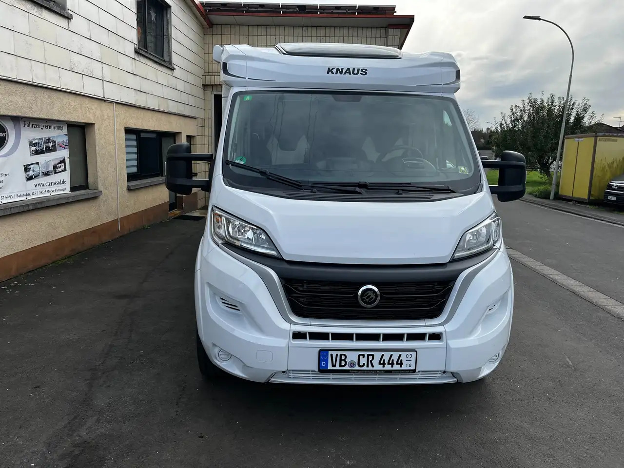 Semi-integrated motorhome Knaus VAN TI 650 MEG VANSATION