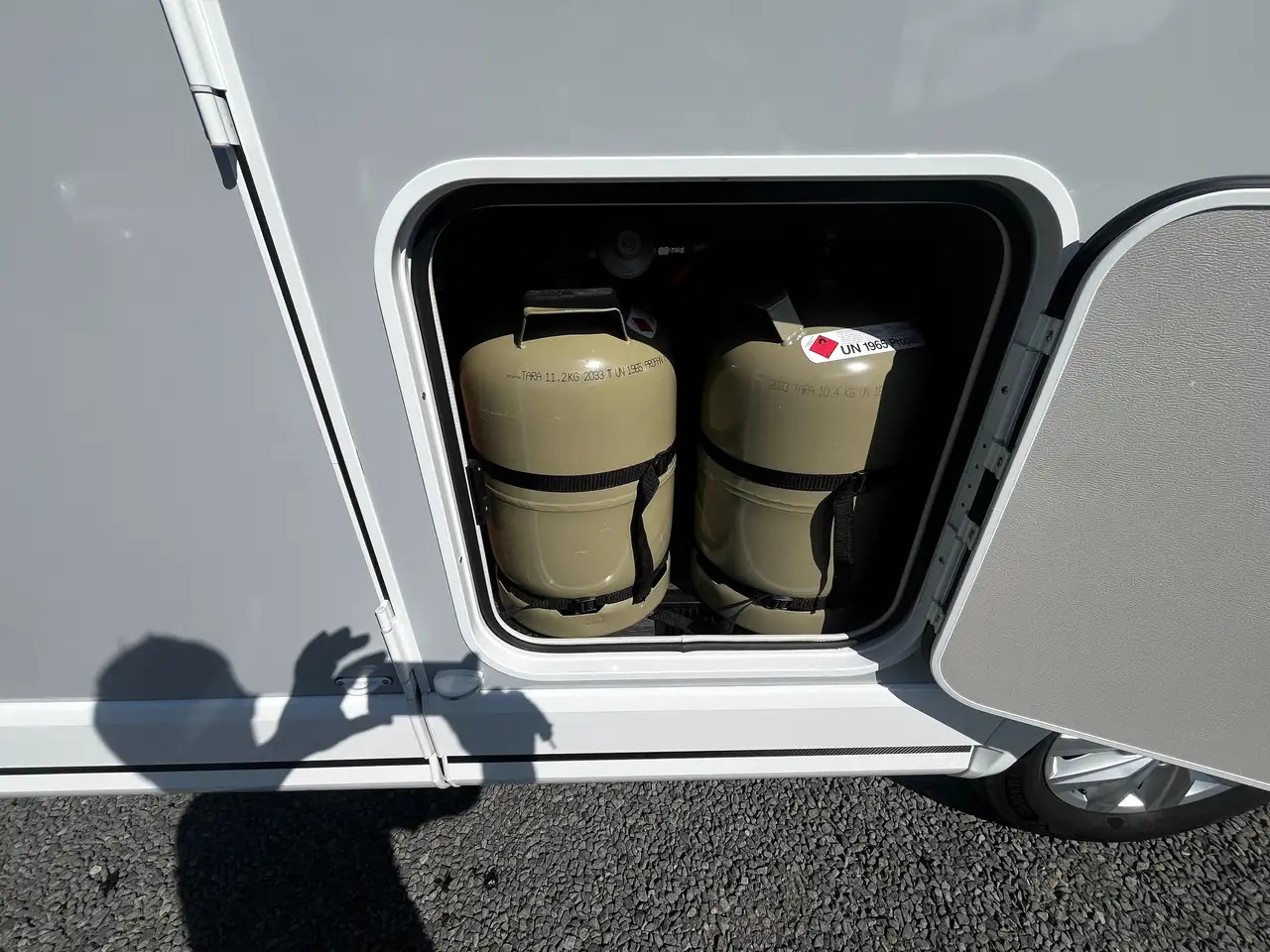 Semi-integrated motorhome Knaus VAN WAVE 640 MEG VANSATION