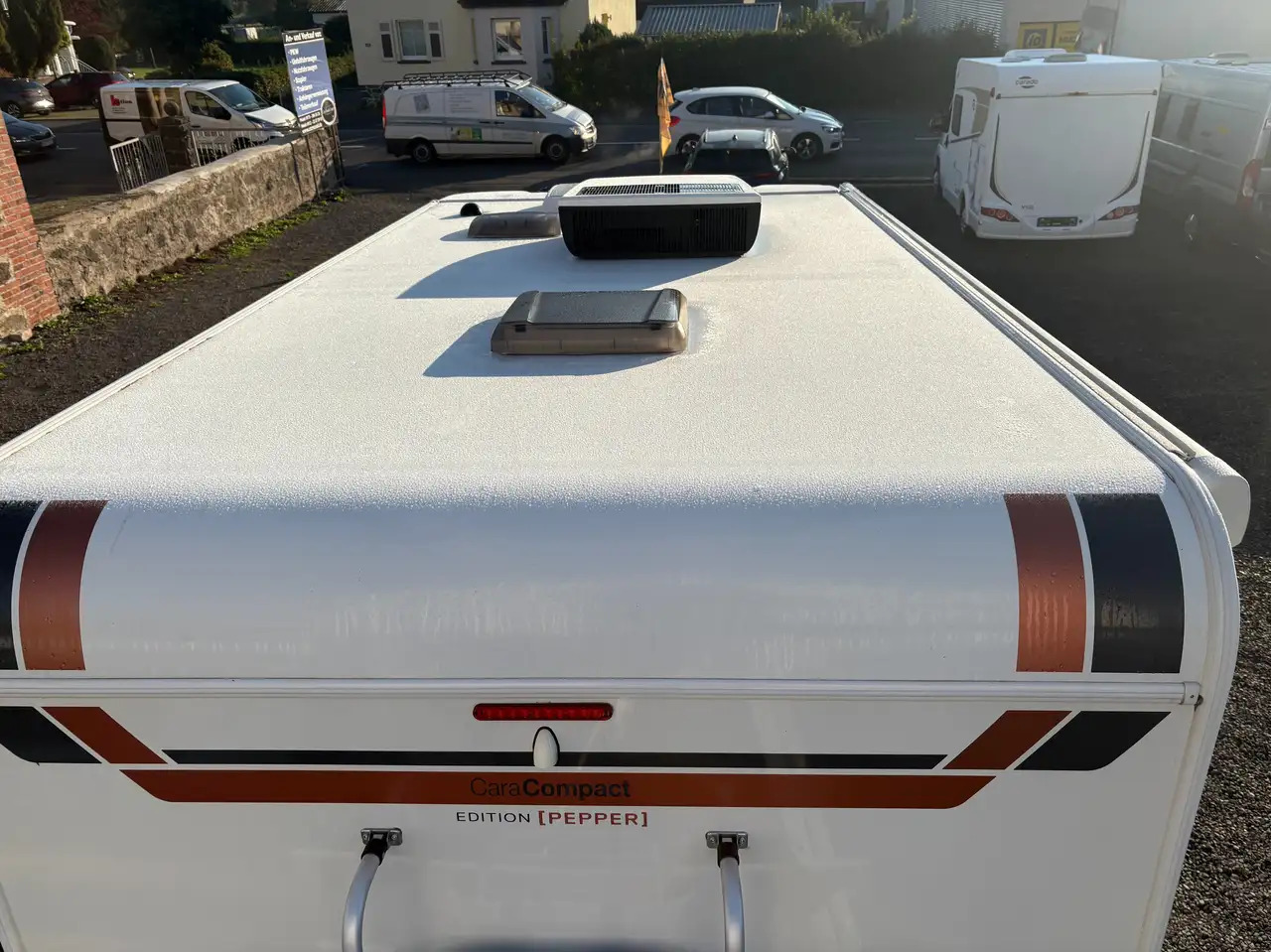 Semi-integrated motorhome Weinsberg CaraCompact 600 MEG PEPPER