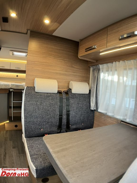 Semi-integrated motorhome Weinsberg CaraSuite 650 MEG Automatikgetriebe/155 PS Weinsberg CaraSuite 650 MEG Automatikgetriebe/155 PS