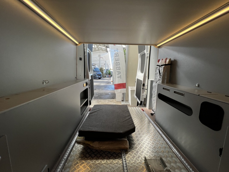 New Camper van Weinsberg CaraBus 630 MEG Edition Italia Outlaw: picture 3