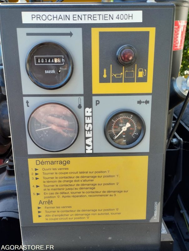 Air compressor COMPRESSEUR DE CHANTIER KAESER M31 de 2002  8109VE99