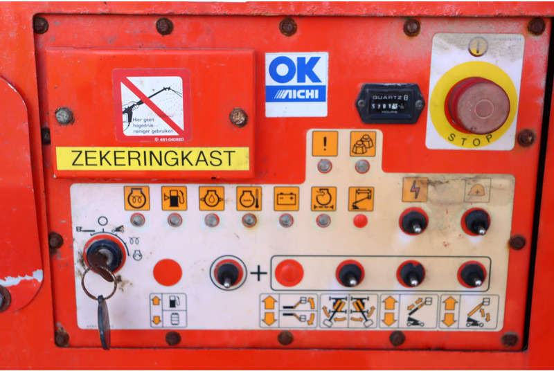 Articulated boom Aichi SR18A