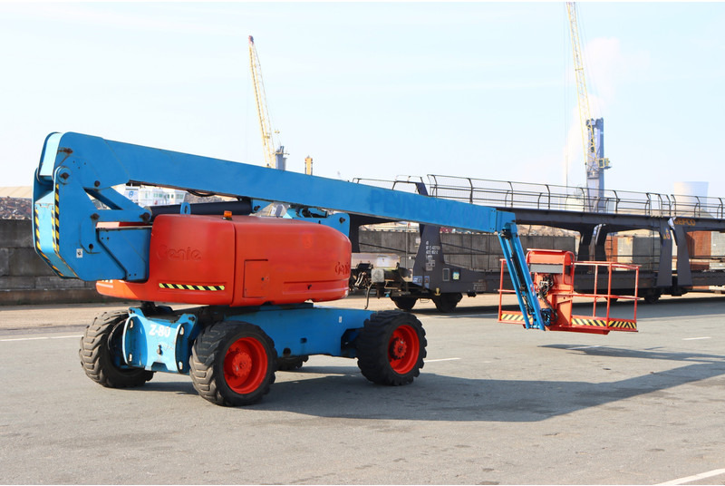 Articulated boom Genie Z-80/60