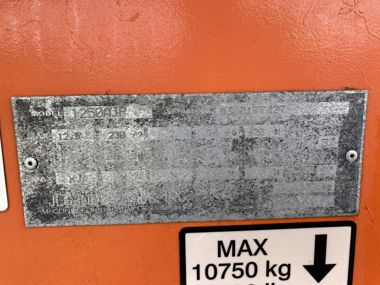 Articulated boom JLG 1250AJP